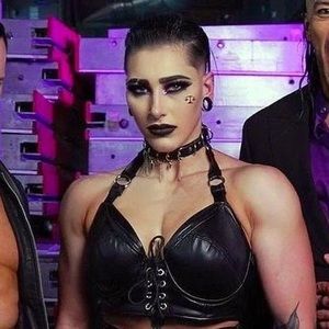 Meet your Posher, Jonny